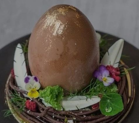 Show Stopping Sweets for the Silly Season